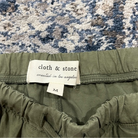 Cloth & Stone Green Straight Leg Light Weight Loose Trousers Size Medium - Picture 7 of 10